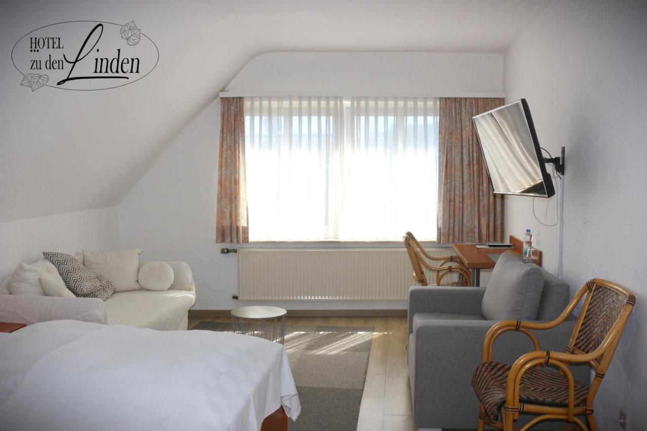 Hotel Zu Den Linden Wachtberg Exterior photo